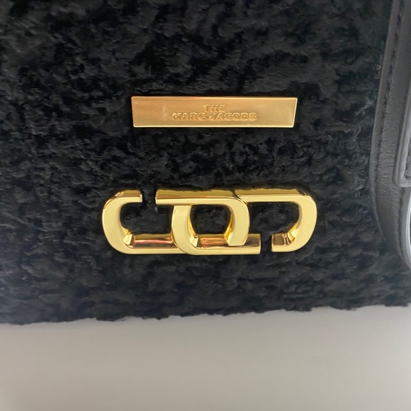Marc Jacobs🌼NEW🌼J Link faux fur black - Picture 9 of 13